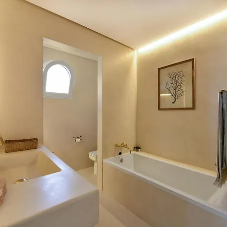 White Pearl Marbella